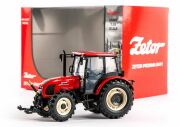 Model traktora Zetor Proxima 8441 (mierka 1:32)